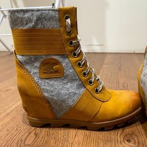 Sorel woman’s boots this color is no longer being sold on the website